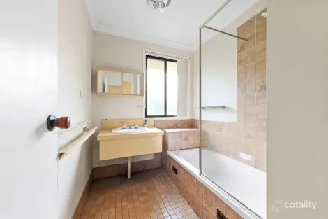 Property photo of 12 Gorokan Drive Lake Haven NSW 2263