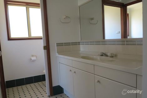 Property photo of 8 Clarendon Court Wattle Grove NSW 2173