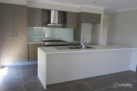 Property photo of 10 Skyblue Circuit Yarrabilba QLD 4207
