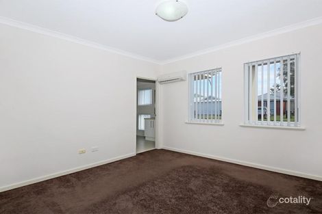 Property photo of 11 Vaucluse Way Coodanup WA 6210