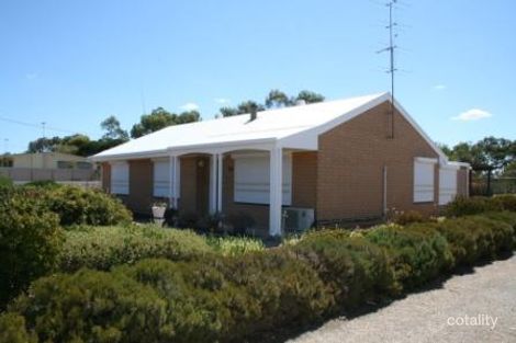 16 Park Tce, Minlaton, SA 5575