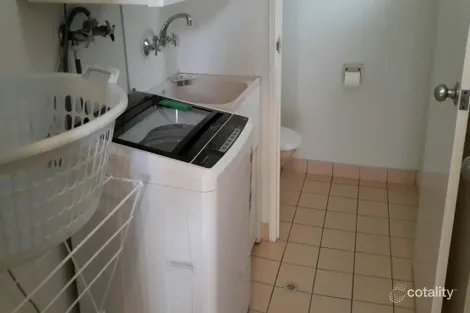 Property photo of 2/13 James Street Noosaville QLD 4566