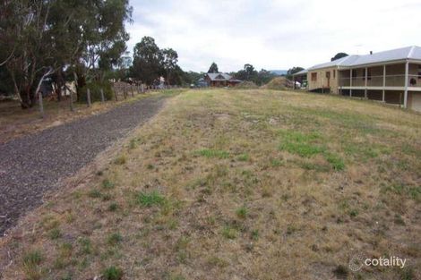 4 Pine Gr, Riddells Creek, VIC 3431