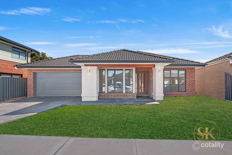 15 Arena Cct, Strathtulloh, VIC 3338