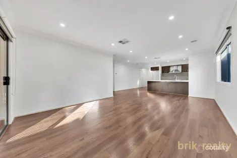Property photo of 4 Ashnova Street Kalkallo VIC 3064