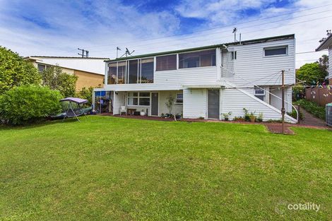Property photo of 32 Oxley Avenue Kiama Downs NSW 2533