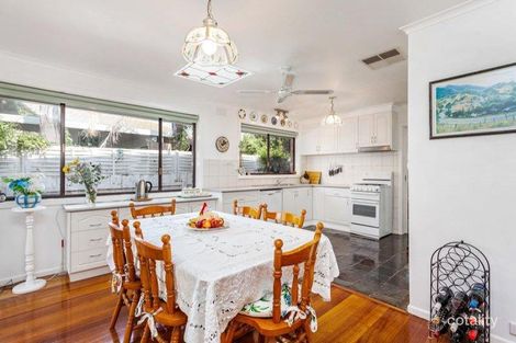 Property photo of 11 Martin Court Seaholme VIC 3018