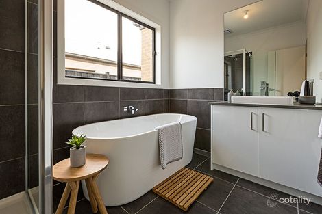 Property photo of 14 Cassinia Street Inverloch VIC 3996