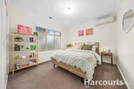 Property photo of 3 Holder Way Croydon VIC 3136