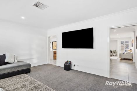 Property photo of 18 Northport Boulevard Wannanup WA 6210