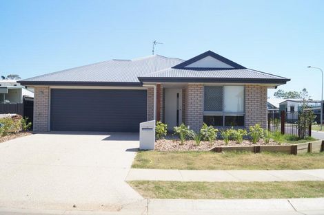 12 Fenech Ct, Moranbah, QLD 4744