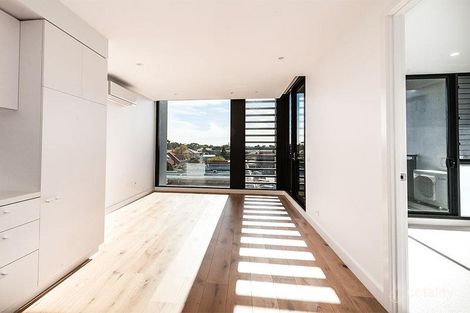 Property photo of 208/427 Hampton Street Hampton VIC 3188