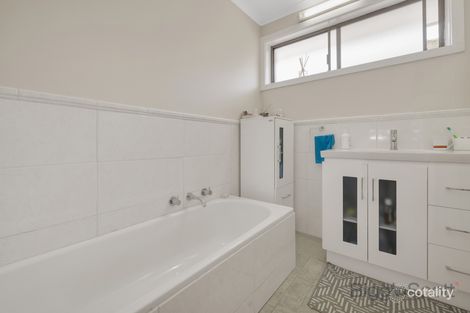 Property photo of 76 Evergreen Avenue Albanvale VIC 3021