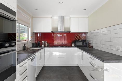 Property photo of 15 Dering Street Diamond Creek VIC 3089