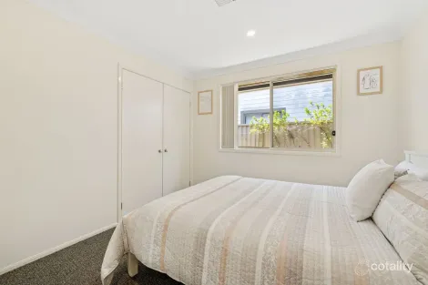 Property photo of 16 Burns Road Picnic Point NSW 2213