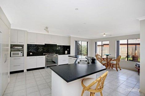 Property photo of 7 Tyndall Way Mill Park VIC 3082