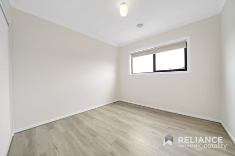Property photo of 16 Hutchence Drive Point Cook VIC 3030