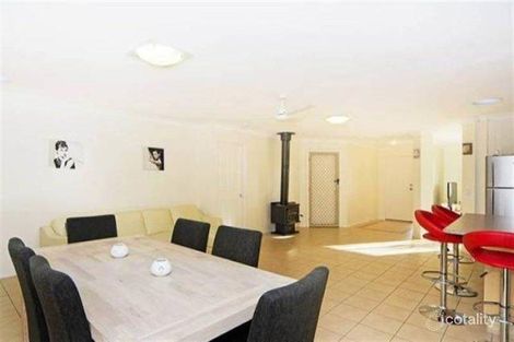 Property photo of 61 Tipuana Drive Elanora QLD 4221