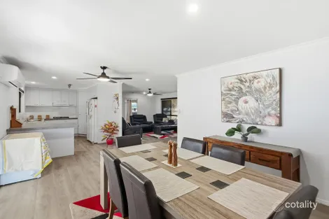Property photo of 8 Dove Way Eli Waters QLD 4655