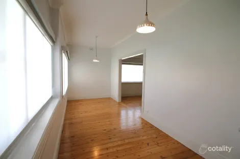 Property photo of 202 McLachlan Street Orange NSW 2800