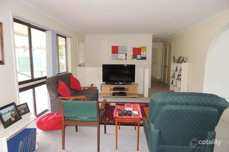 Property photo of 3 Miralie Place Ashmore QLD 4214