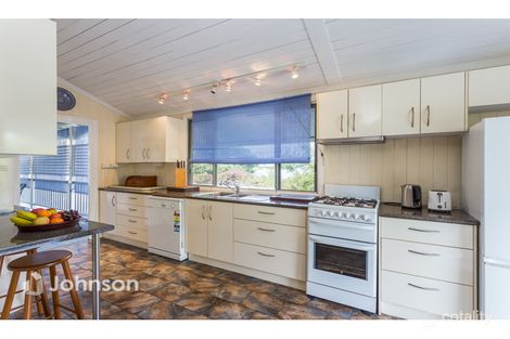 Property photo of 12 Waterview Avenue Wynnum QLD 4178