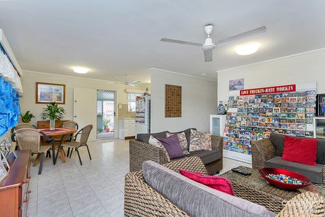 Property photo of 30 Reservoir Road Manoora QLD 4870