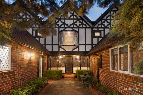 Property photo of 35 Higgins Close Dingley Village VIC 3172