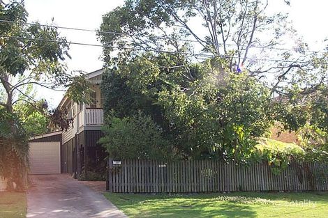 33 Solar St, Coorparoo, QLD 4151