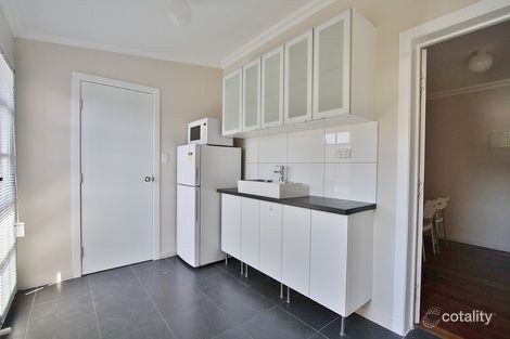 Property photo of 4B/12 Gladstone Road Highgate Hill QLD 4101