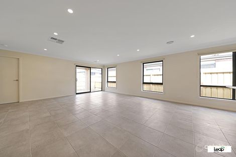 Property photo of 30 Foxtail Circuit Wallan VIC 3756