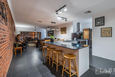 Property photo of 9 Cosmia Grove Jindalee WA 6036