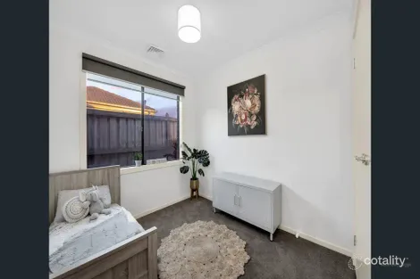 Property photo of 90 Gallery Way Pakenham VIC 3810