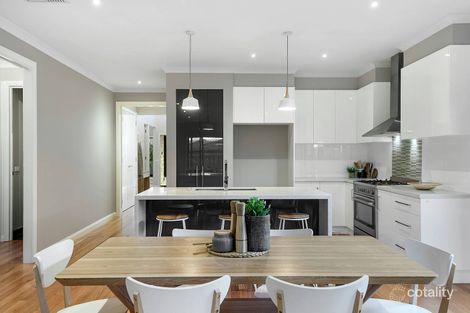Property photo of 5 Hobby Place Doreen VIC 3754