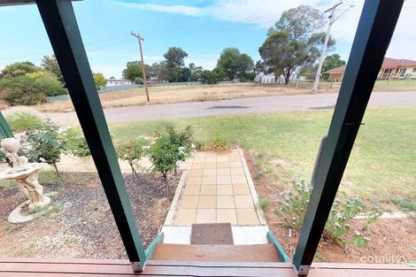 Property photo of 1 Leon Court Tooleybuc NSW 2736