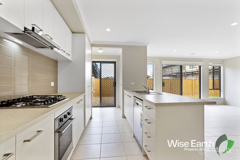 Property photo of 182 Waterhaven Boulevard Point Cook VIC 3030