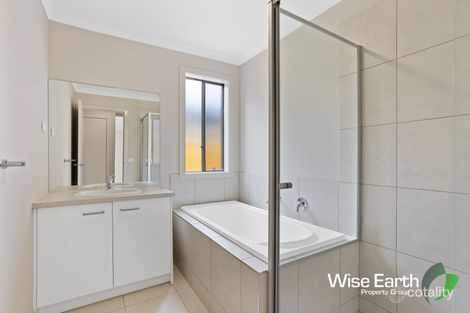 Property photo of 182 Waterhaven Boulevard Point Cook VIC 3030