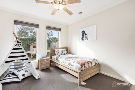Property photo of 22 Arum Walk Mernda VIC 3754