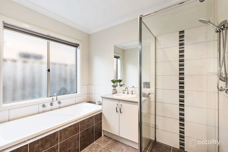 Property photo of 22 Arum Walk Mernda VIC 3754