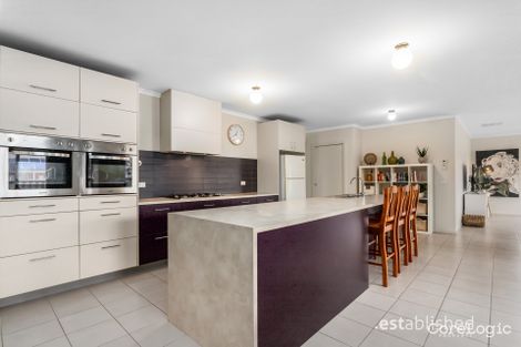 Property photo of 69 Cheviot Drive Truganina VIC 3029