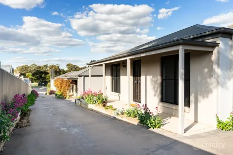 3/77 Elizabeth St, Castlemaine, VIC 3450