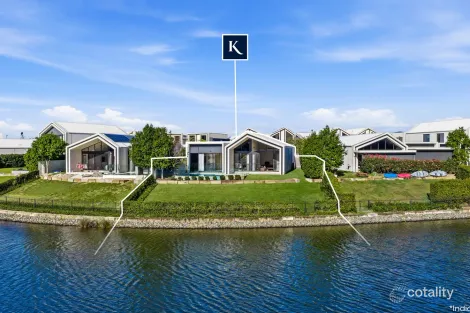 10 Sanctuary Ct, Mermaid Waters, QLD 4218