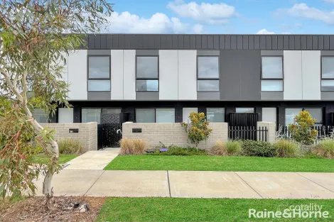 Property photo of 3 McFarlane Avenue Googong NSW 2620