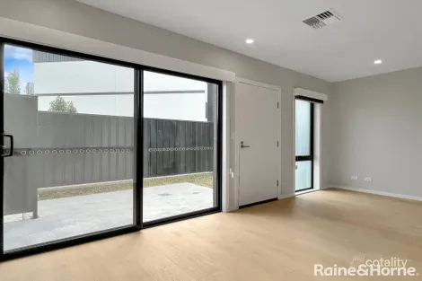 Property photo of 3 McFarlane Avenue Googong NSW 2620