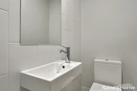 Property photo of 3 McFarlane Avenue Googong NSW 2620