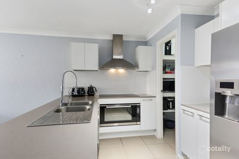 Property photo of 54 Stockyard Crescent Horsley NSW 2530