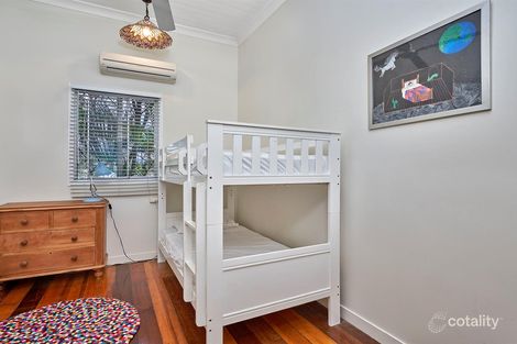 2/14 Holmes St, Stratford, QLD 4870