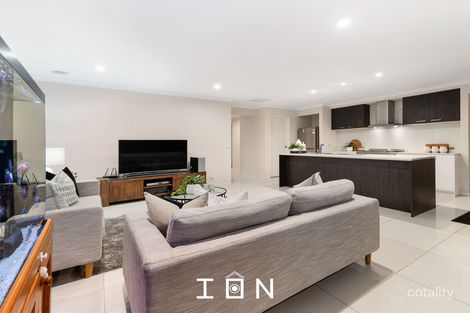 Property photo of 8 Murrayfield Street Cranbourne East VIC 3977