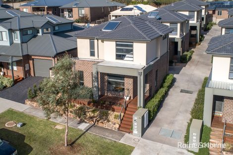 Property photo of 1/23 Outlook Way Sunbury VIC 3429
