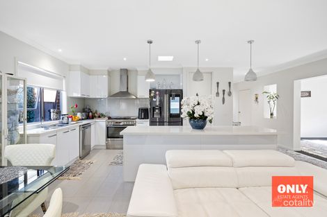 Property photo of 34 Burford Way Cranbourne North VIC 3977